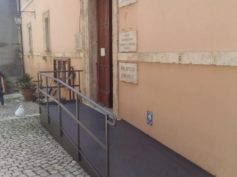 Mentana. Nuova pedana per disabili in Biblioteca Comunale