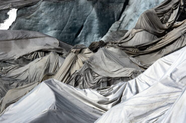 Ultimate Landscapes di Claudio Orlandi: in mostra 10 foto che raccontano la fusione dei ghiacciai alpini