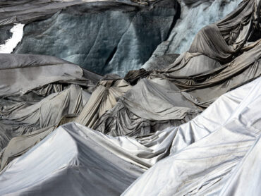 Ultimate Landscapes di Claudio Orlandi: in mostra 10 foto che raccontano la fusione dei ghiacciai alpini